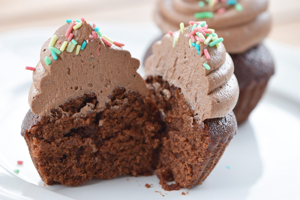 ultimate chocolate cupcakes__0533