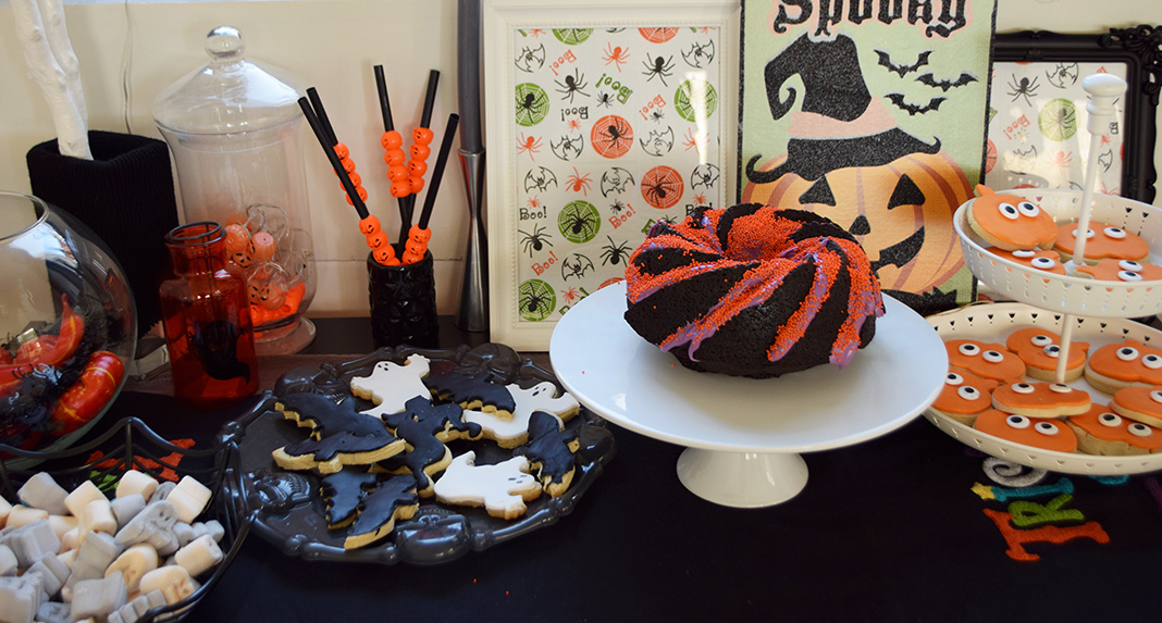 halloween black velvet cake__0059